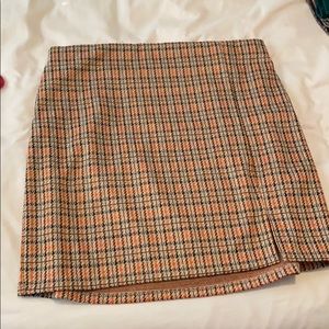 Windsor Plaid Skirt with slit